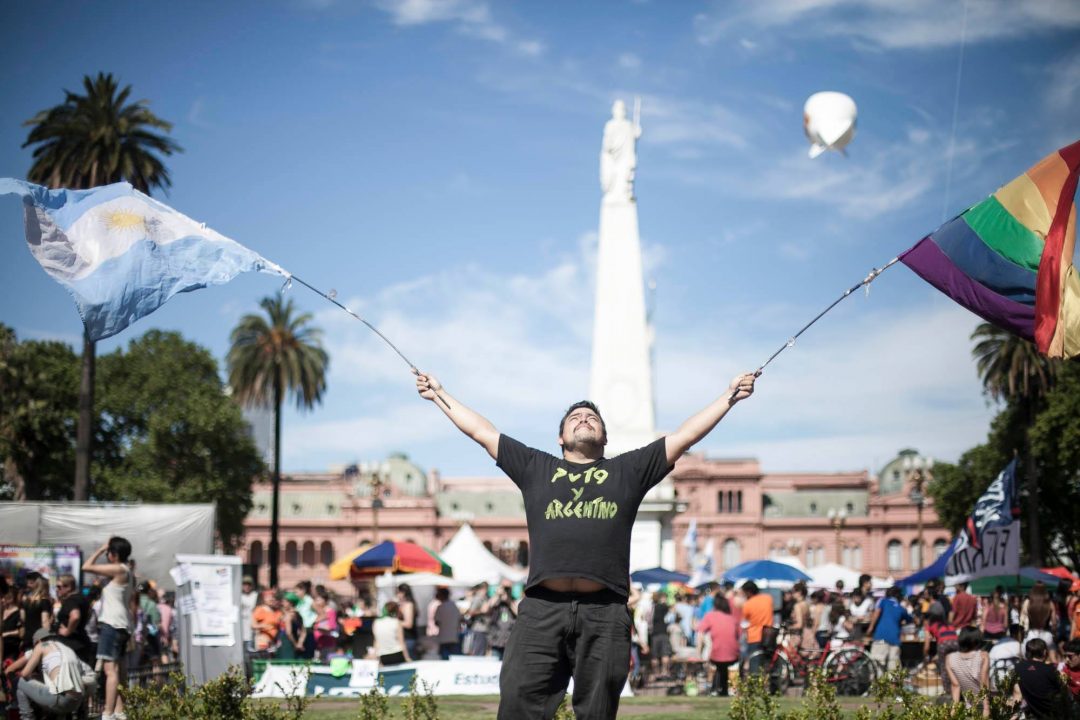 Ataque Homof Bico En El Congreso La Bandera Que Se Volvi Viral