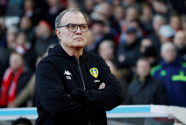 Marcelo Bielsa dejó de ser el DT de Leeds United