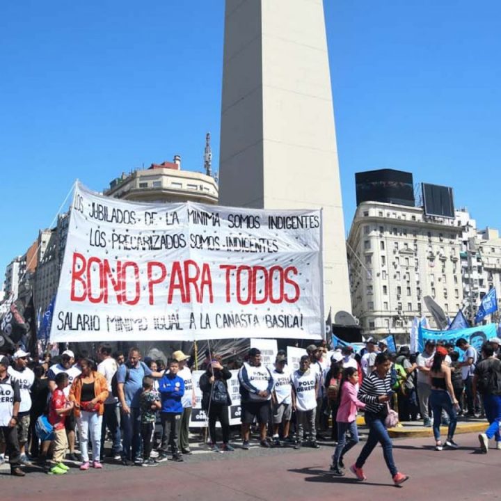 Bonos de fin de año quiénes cobran y quiénes deben pagarlo