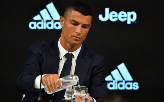 Cristiano Desnudo Frente Al Espejo “qué Bello Soy Messi No Luce Así” 