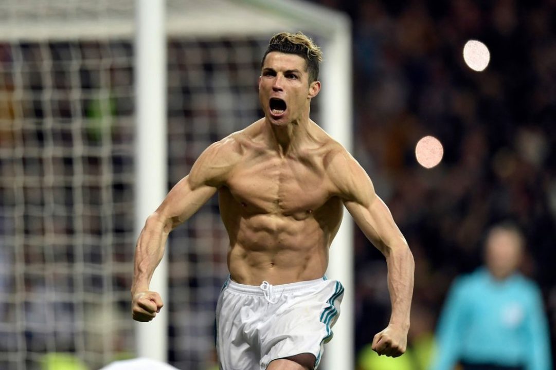 Cristiano Desnudo Frente Al Espejo “qué Bello Soy Messi No Luce Así” 