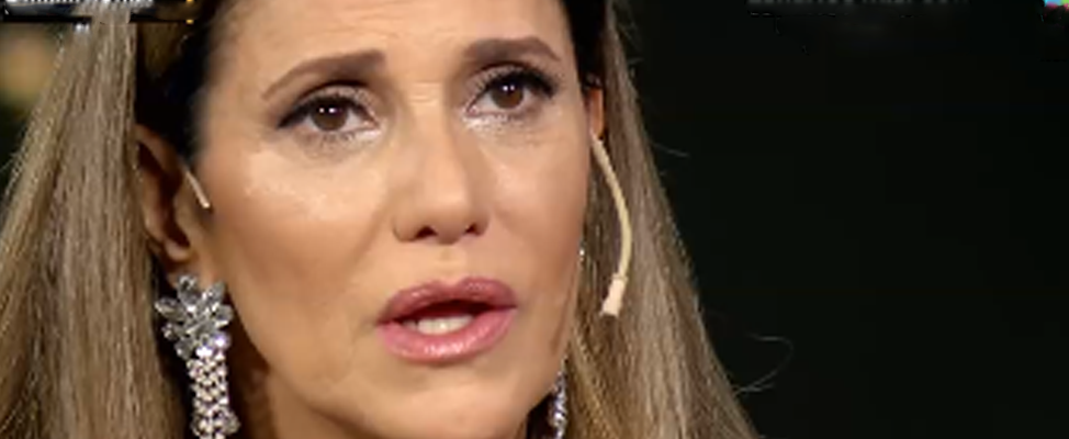 María Fernanda Callejón llora
