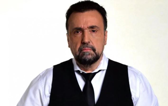 agredieron a roberto navarro