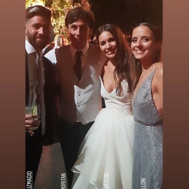 Floppy tesouro en el casamiento de pampita hot sale