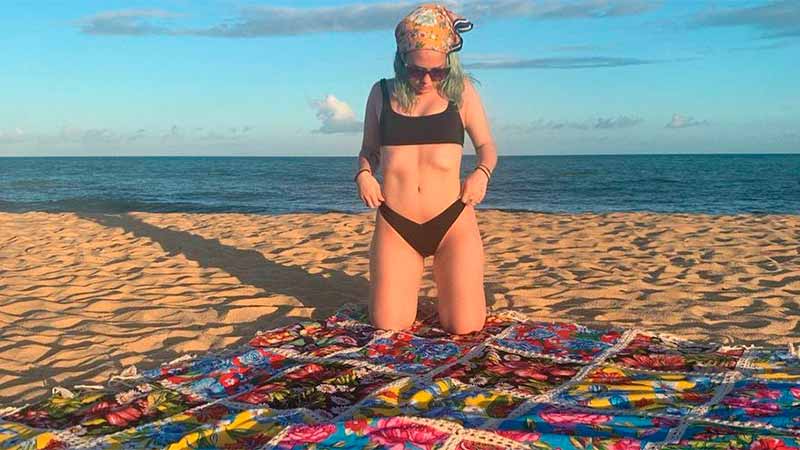 Ángela Torres mostró la cola con unas fotos hot desde Brasil