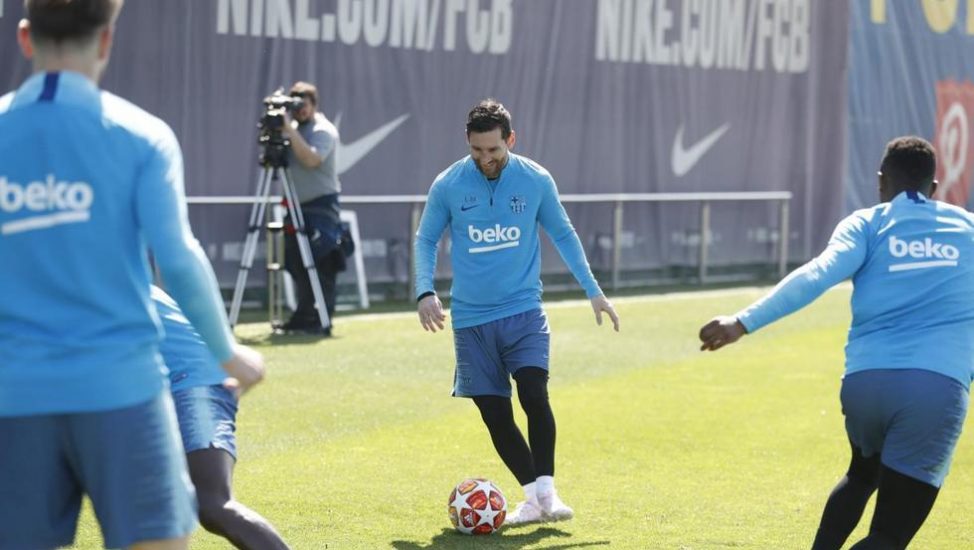 Messi y Todibo en Barcelona