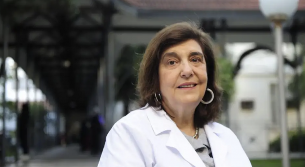 Dra. Ángela Gentile