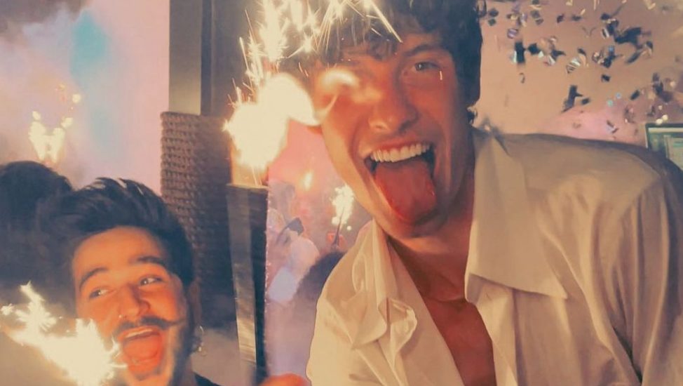 Camilo y Shawn Mendes