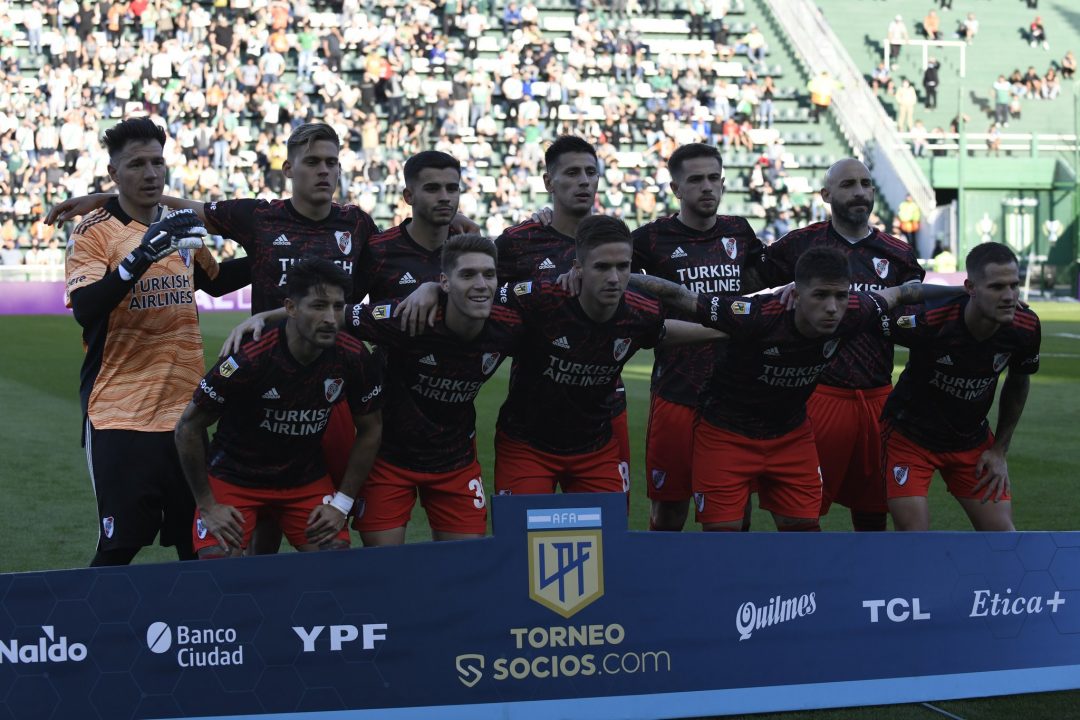 River Plate ganó 1 a 0 ante Banfield y hubo polémica por un penal que ...