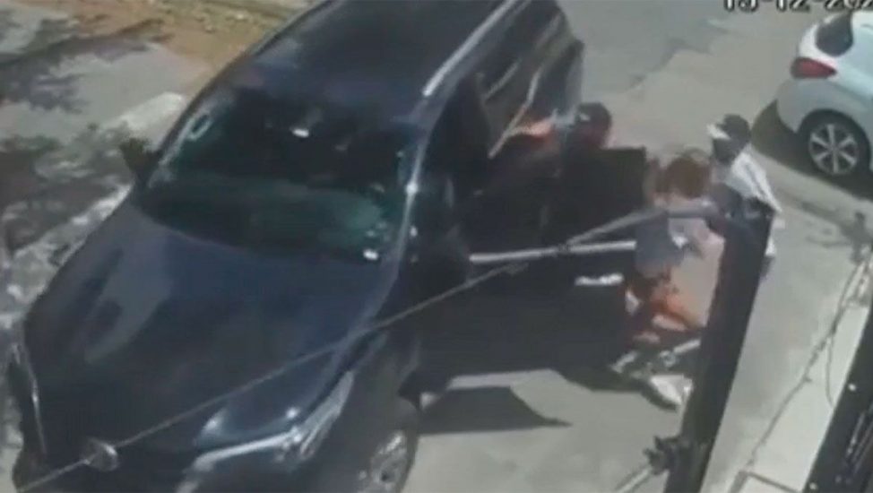 violento asalto