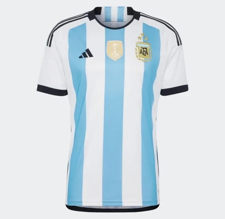 La camiseta de la Selección Argentina con tres estrellas se agotó en