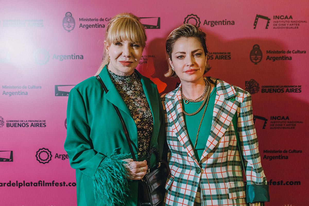 Cecilia Roth defendió públicamente a Dolores Fonzi por los ataques que ...